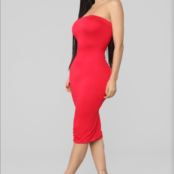 Strapless red dress - Picture 3 of 3